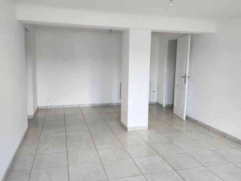 Location Appartement 3 pièces — photo 1
