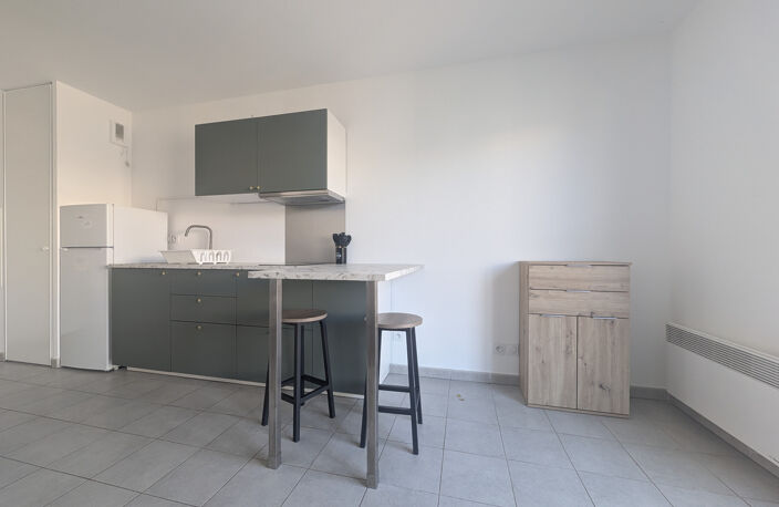 Studio meublé - 27 m2 - Avec terrasse — photo 2