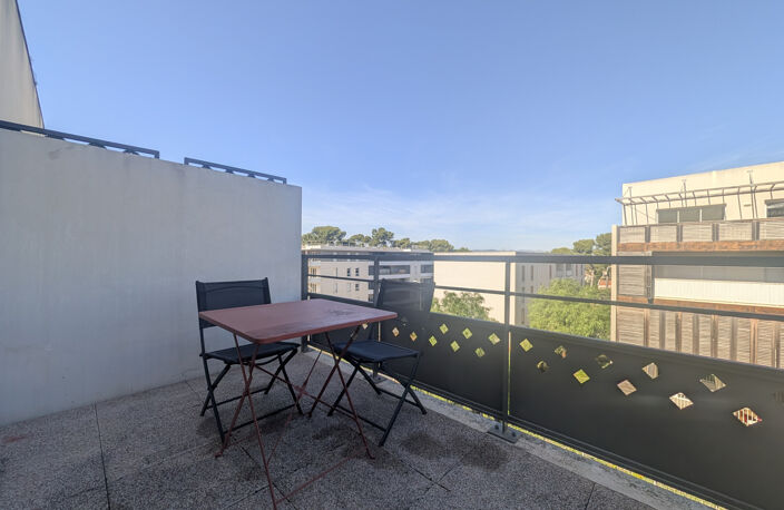 Studio meublé - 27 m2 - Avec terrasse — photo 4