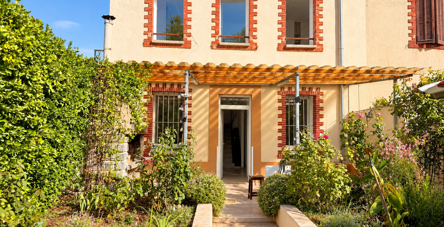MAISON CHATEAU GOMBERT 13013 — photo 1
