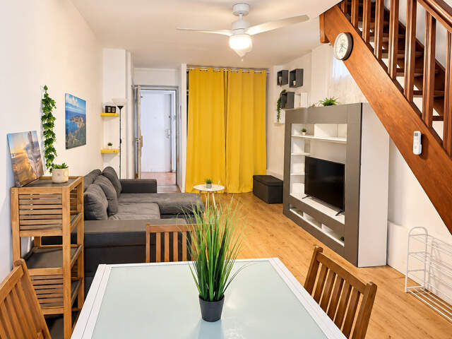 Appartement résidence privé- studio duplex meublé — photo du bien