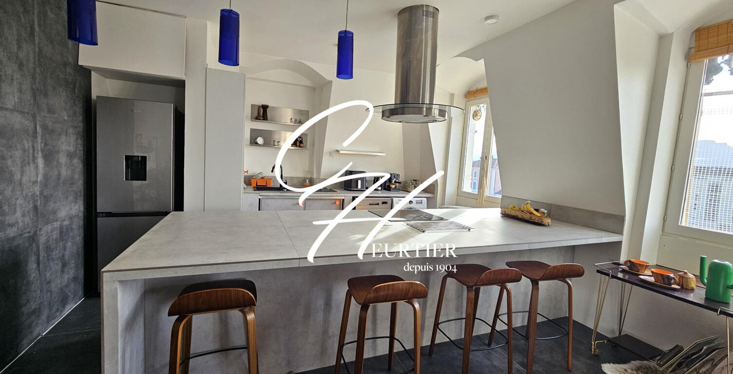 Appartement T3 de standing de 78 m² en hypercentre avec cachet — photo 1