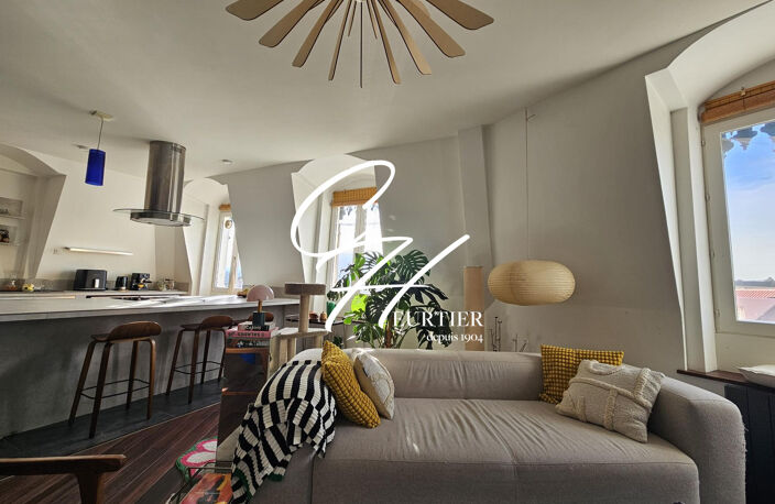 Appartement T3 de standing de 78 m² en hypercentre avec cachet — photo 3