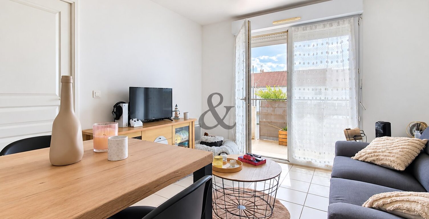 La Chaussée St Victor - Appartement T2 de 34 m² vendu loué — photo 1