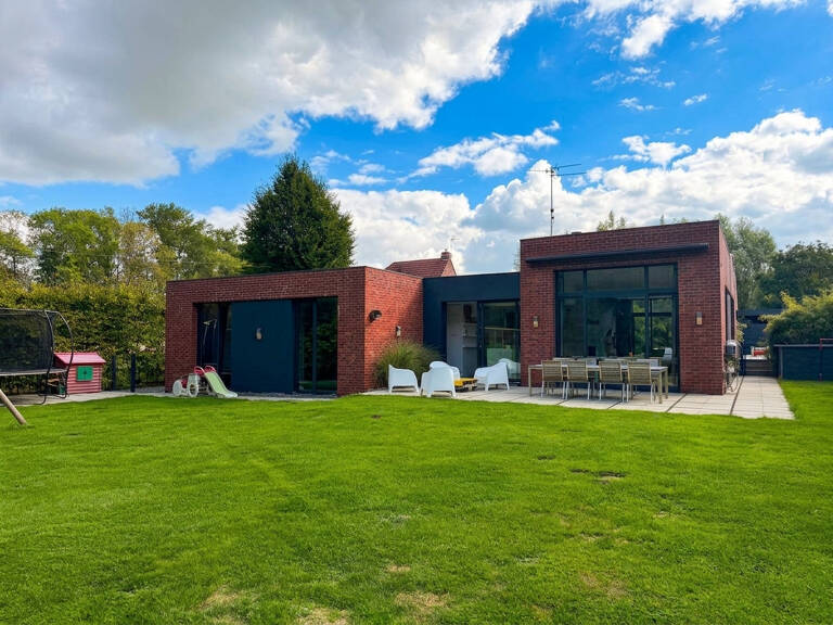 Maison contemporaine de plain-pied ? 195 m² ? sur plus de 2 300 m² de terrain ? Piscine — photo 1