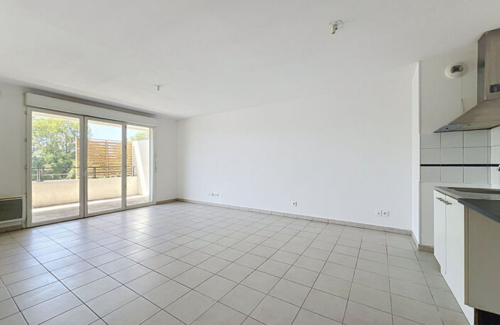 T3 DERNIER ÉTAGE - TERRASSE - DPE A — photo 3