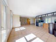 MAISON 3 OU 4 CHAMBES AVEC JARDIN CLOS ET SANS TRAVAUX — photo 4