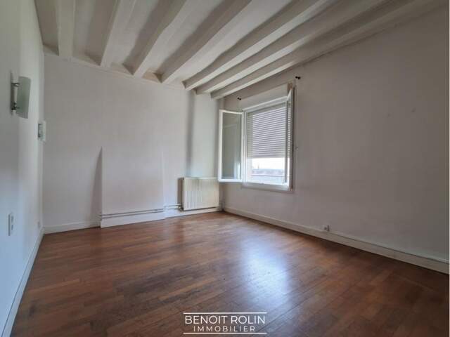 Maison à vendre 3 pièces BESSE SUR BRAYE (72) — photo du bien