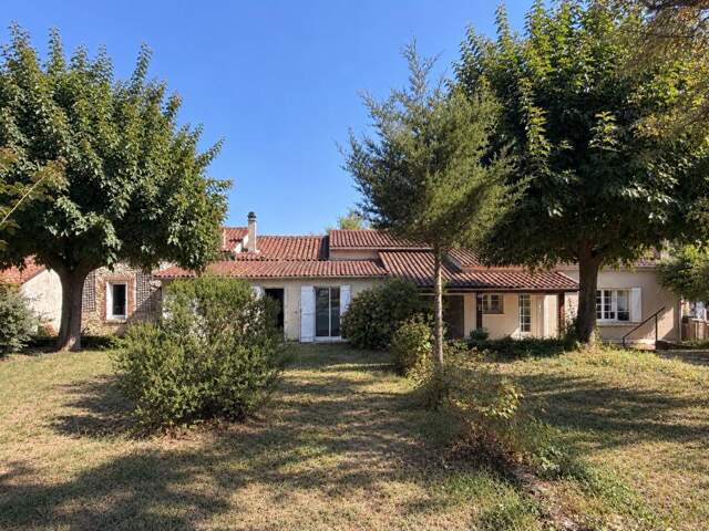 Charmante maison de plain-pied de 187 m² avec jardin arboré – Ladignac, Trentels  (47) — photo du bien