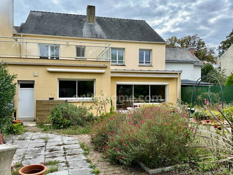 Nantes La Beaujoire - Maison 6 chambres 226 m² avec jardin et garage — photo 1