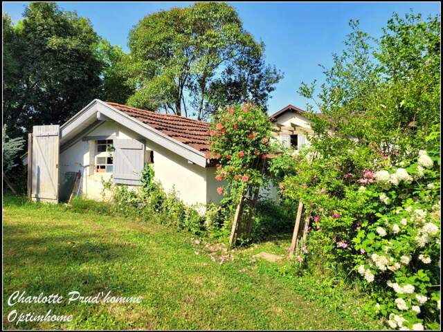 Maison avec vue et jardin arboré - 180m² — photo du bien