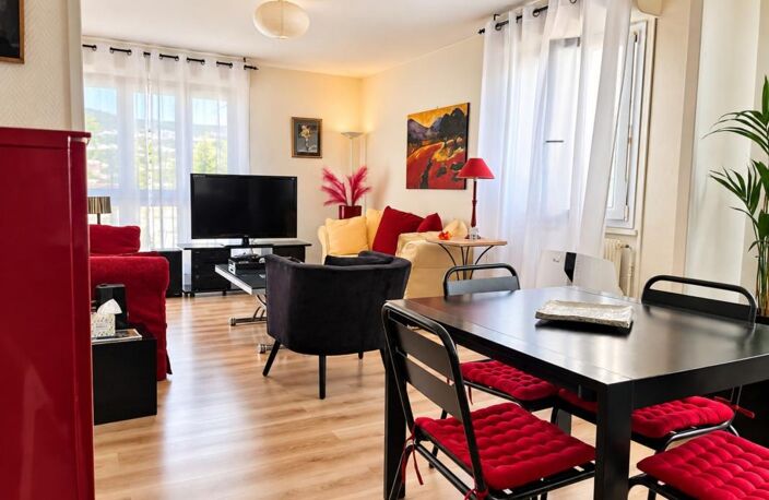 Appartement T4 de 93 m², Clermont-Ferrand – Fontgiève | dernier étage, vue dégagée, box — photo 2
