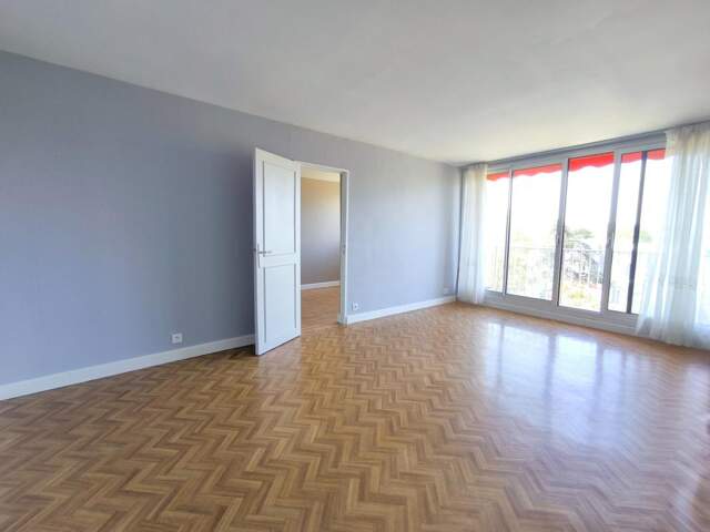 Appartement 2 pièces place de la Boule Nanterre — photo du bien