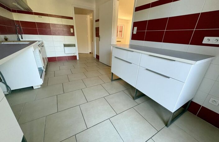 Villa mitoyenne 4 pièces avec jardin privatif — photo 4