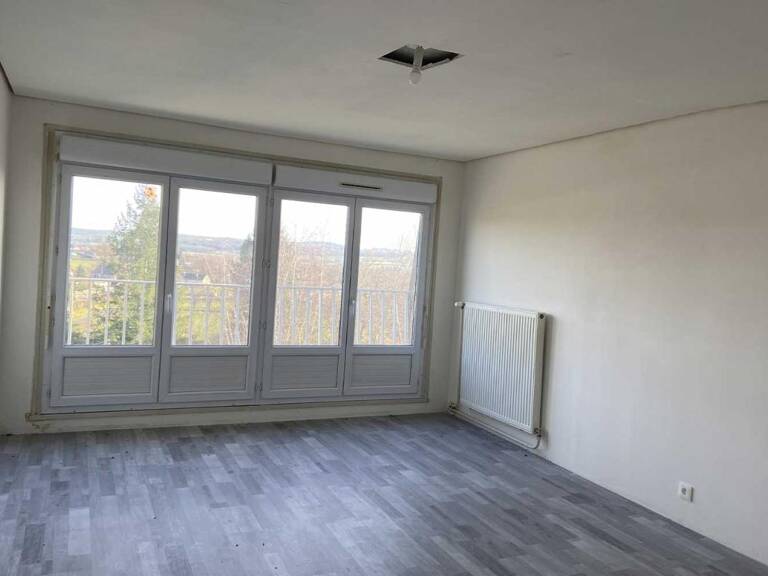 APPARTEMENT 3 PIÈCES – 64 M² À LUZY — photo 1