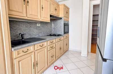 Appartement À Vendre — photo du bien