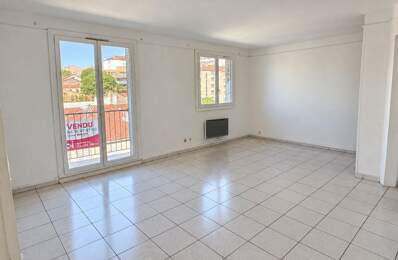 Appartement type 3 avec balcon et cave — photo du bien