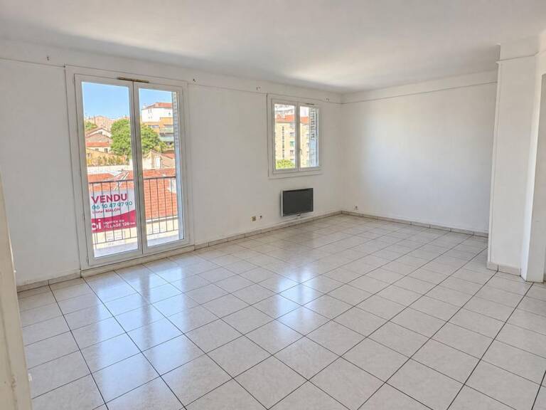 Appartement type 3 avec balcon et cave — photo 1