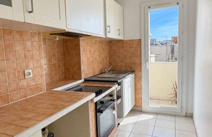 Appartement type 3 avec balcon et cave — photo 2