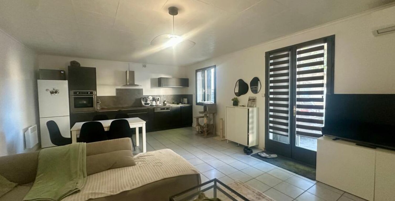 Immeuble De Rapport À Vendre — photo 1