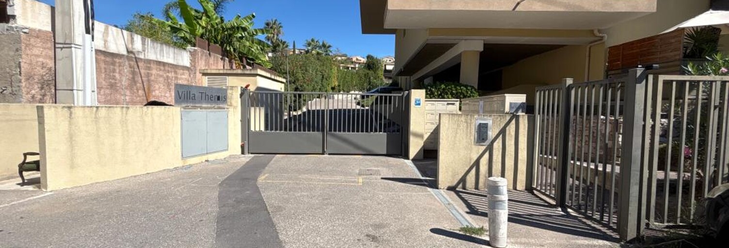 Garage   m² à louer à La Colle-sur-Loup (06480)
