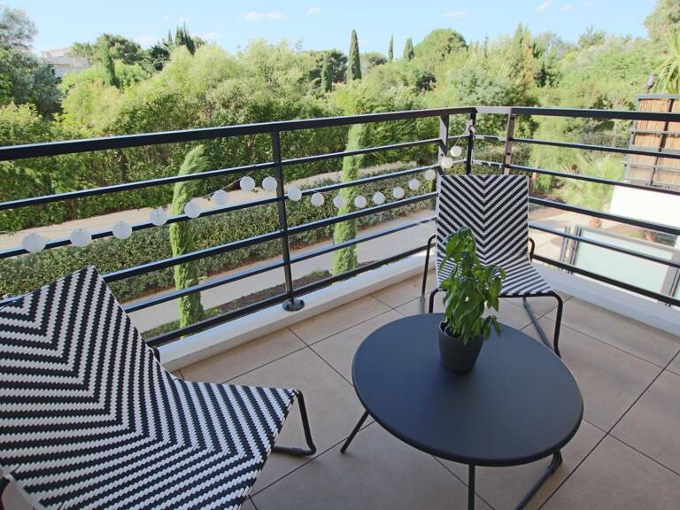 À Vendre - T2 de 37'84m² avec terrasse et garage en sous-sol - Cabot — photo 1