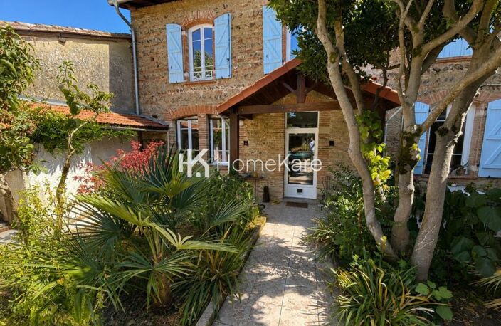 MAISON DE CARACTÈRE AU COEUR DU VILLAGE ! — photo 3
