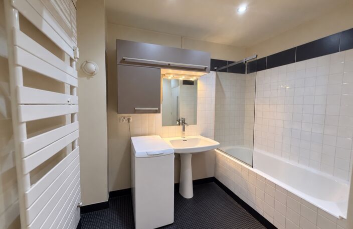 Appartement à vendre 3 pièces MONT SAINT AIGNAN (76) — photo 3