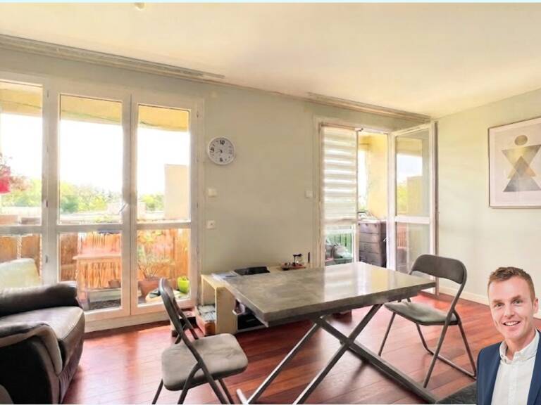 Dpt Finistère (29), A vendre QUIMPER Ouest, Appartement dernier étage de type 2 de 49 m² habitable avec  balcon - Cave — photo 1