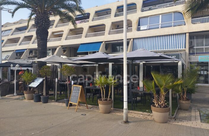 GARD (30) Le Grau-du-Roi (30240) à vendre fonds de commerce de restaurant en emplacement N°1 à port Camargue — photo 2