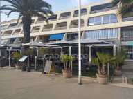 GARD (30) Le Grau-du-Roi (30240) à vendre fonds de commerce de restaurant en emplacement N°1 à port Camargue — photo 2