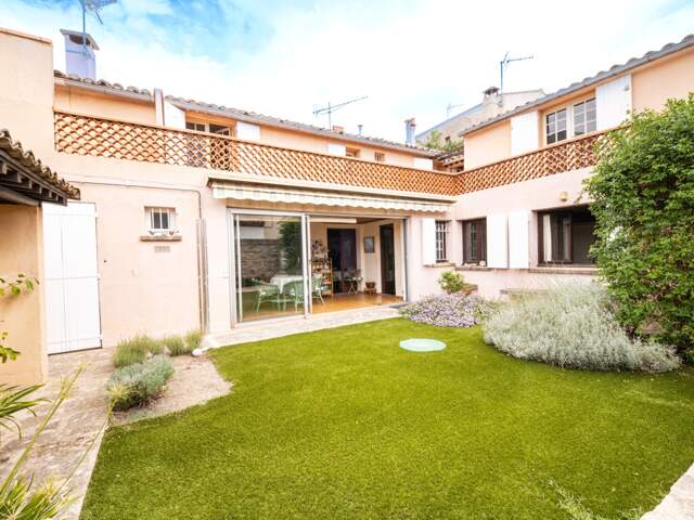 Lançon-de-Provence – Maison de charme T5 de 150 m² avec patio, terrasse panoramique, studio et garage — photo du bien