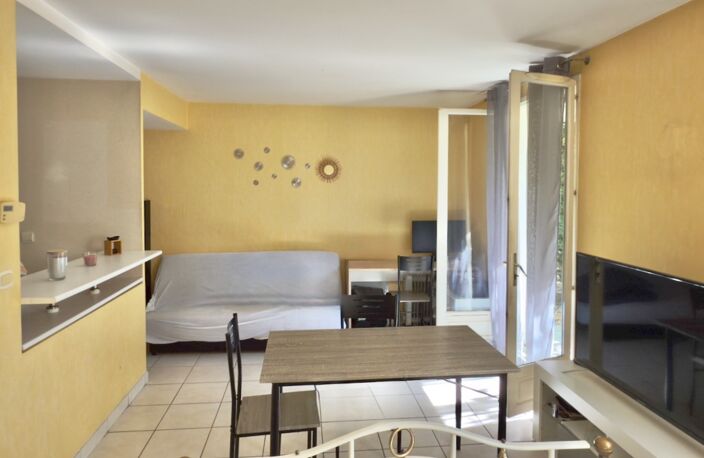 Appartement à vendre 1 pièces BRON (69) — photo 2