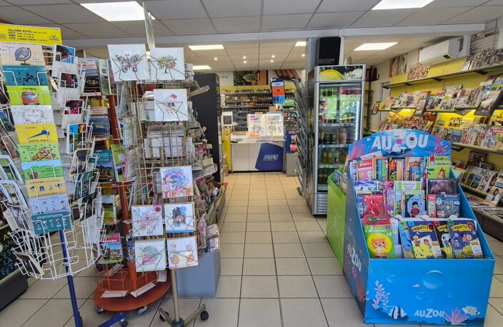 Tabac-Presse à vendre à MANZAT (63) ! — photo 2