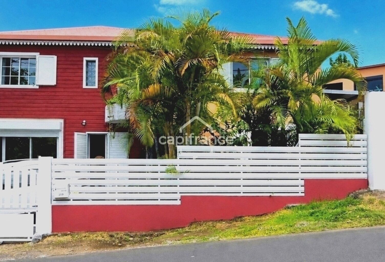 Maison à vendre 5 pièces LE TAMPON (974) — photo 1