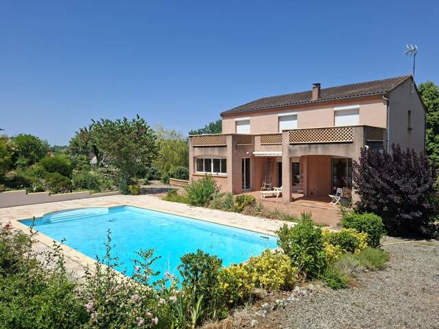 PUYGOUZON - Grande maison familiale avec piscine et jardin — photo du bien