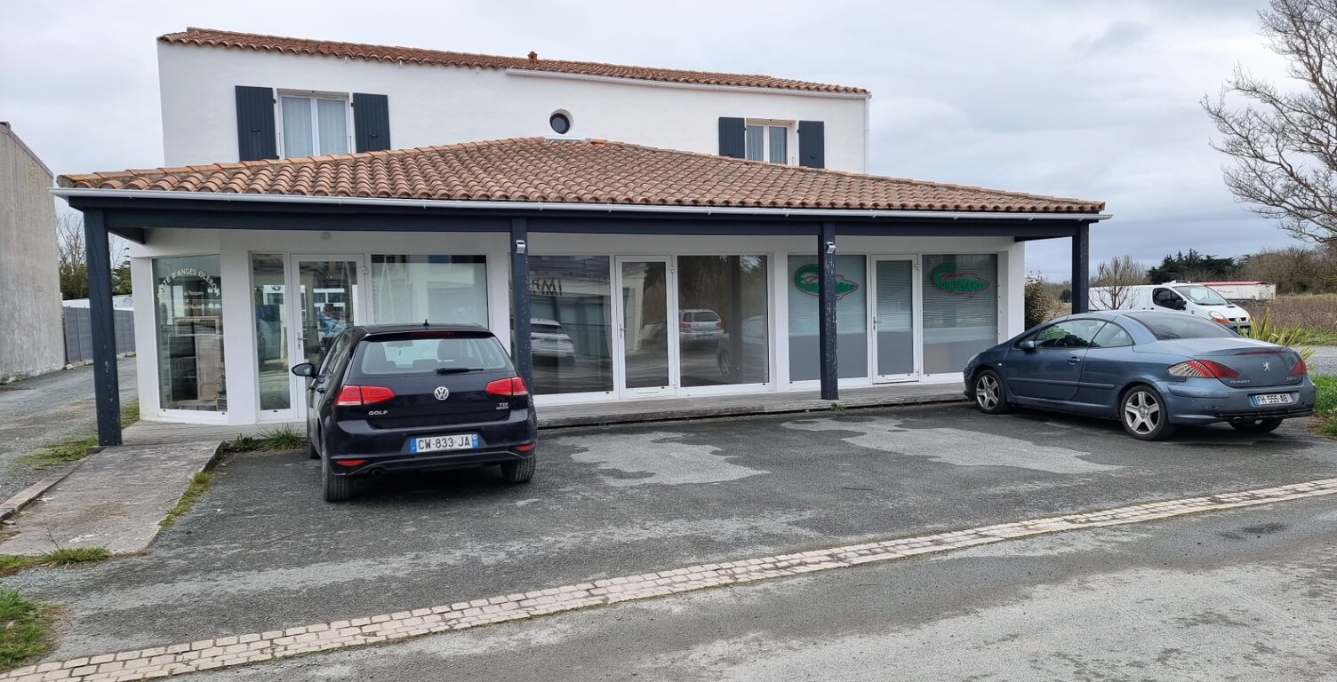 Dpt Charente Maritime (17), A Louer ST-PIERRE D'OLERON idéalement située en cœur de ZAE Local commercial de 48m² — photo 1