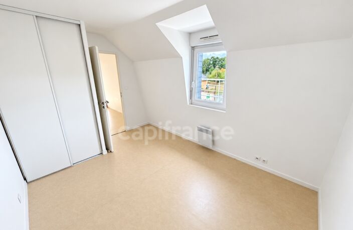 Appartement à vendre 2 pièces CARHAIX PLOUGUER (29) — photo 3