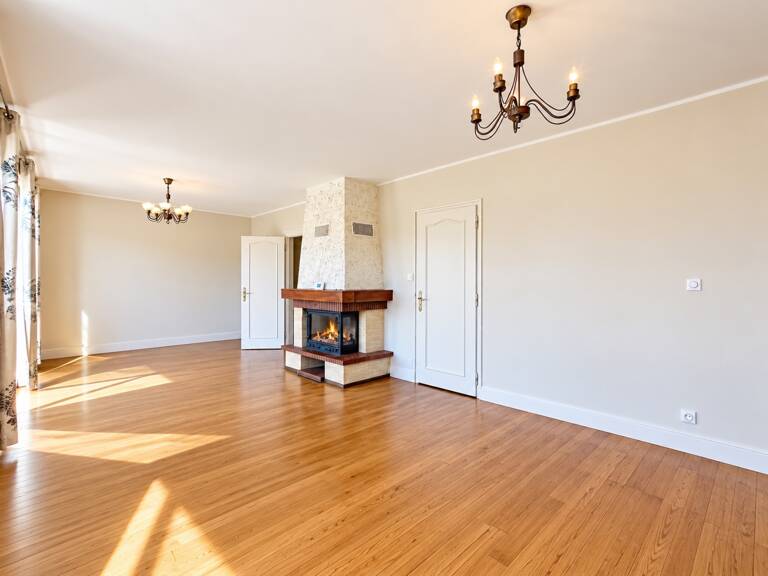 Maison 155 m²  T5 avec deux studios indépendants – GAILLARD (74) — photo 1