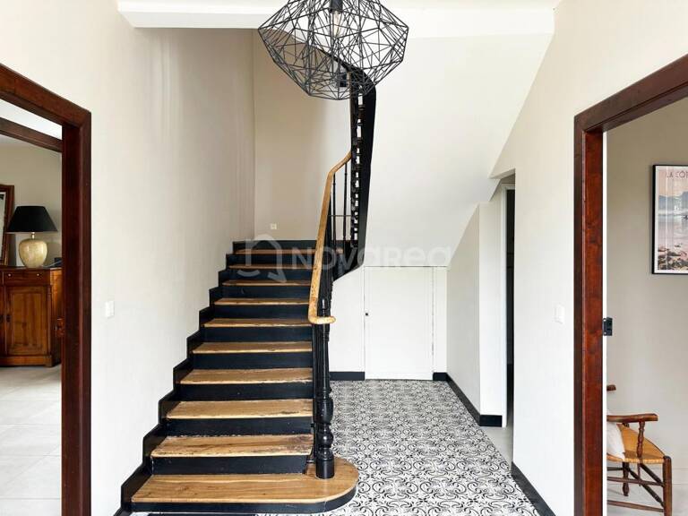 Maison 7 pièces — photo 1
