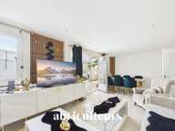 Maison familiale de plain pied - 5 chambres - 134 m²  - avec jardin, terrasse et 3 stationnements — Bezons — photo 2