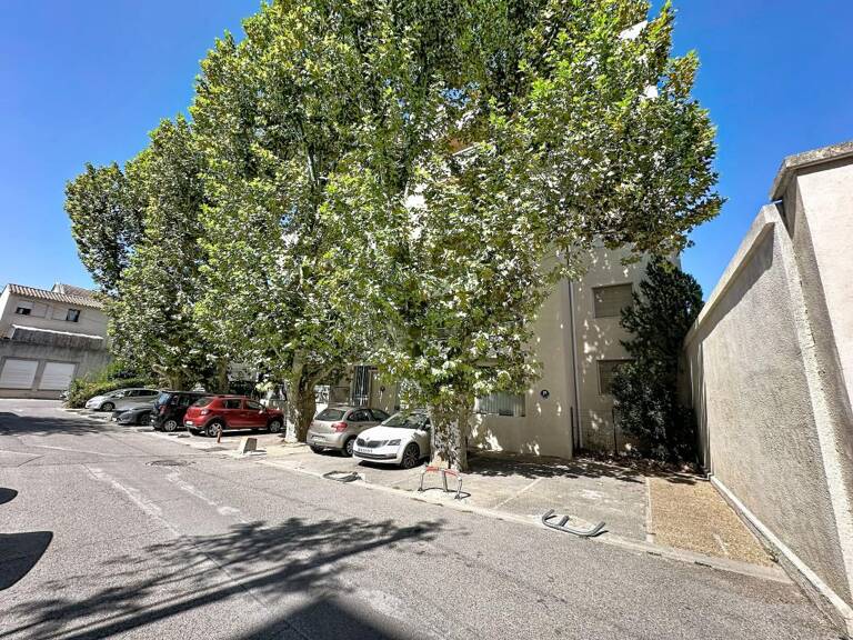 Appartement À Vendre Avignon Intra-Muros, studio,  Ascenseur, cave, parking, quartier Vernet — photo 1
