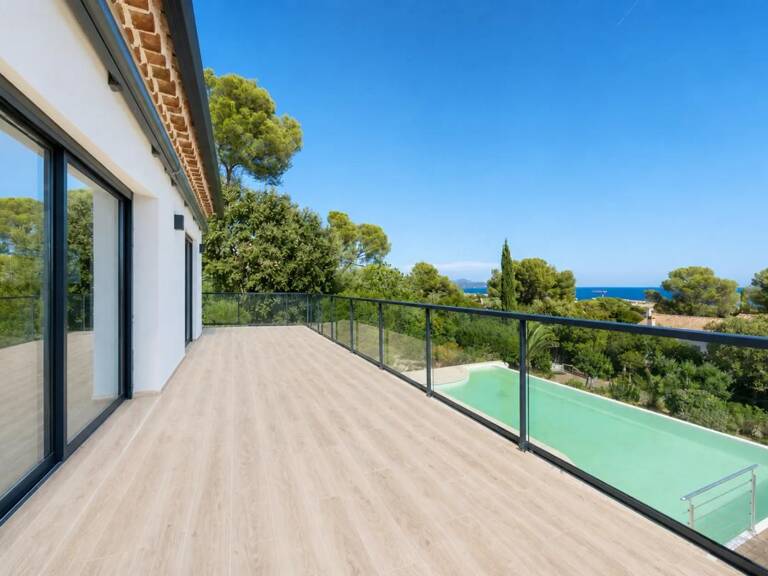 Villa 6 pièces de 177 m² à Saint-Aygulf — photo 1