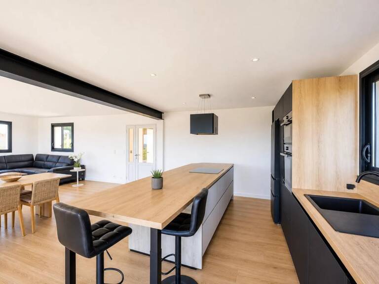 Villa 6 pièces de 177 m² à Saint-Aygulf — photo 1