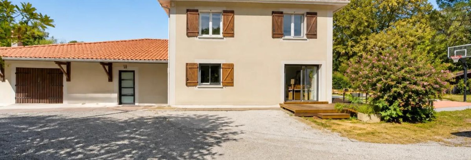 Maison 6 Pièces 180 m² à vendre à Saint-Selve (33650)