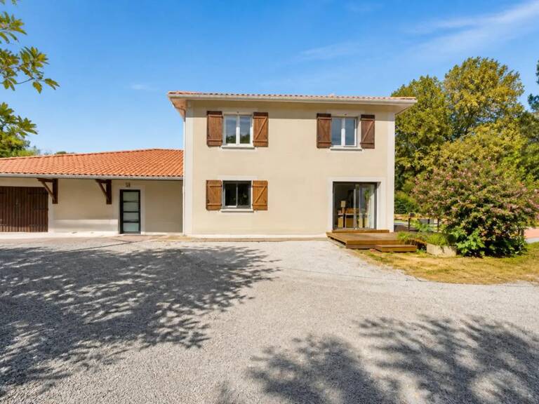 Maison familiale + dépendance à Saint-Selve — photo 1