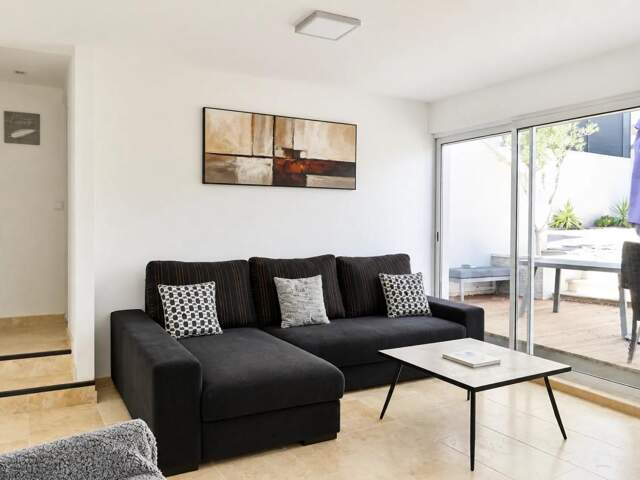 Maison de 5 pièces de 104 m² à Saint-Julien-les-Rosiers — photo du bien