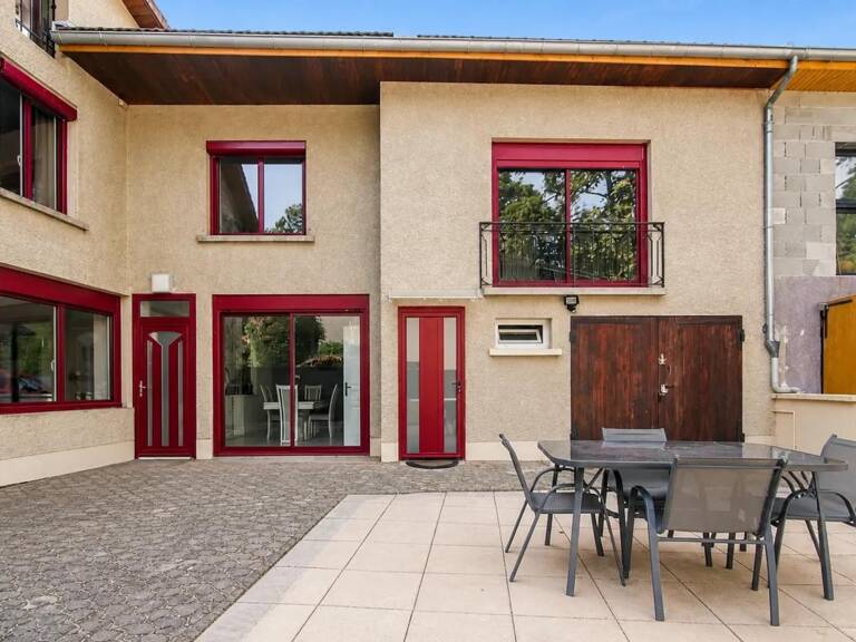 Maison de 6 pièces de 138 m² à Varces-Allières-et-Risset — photo 1