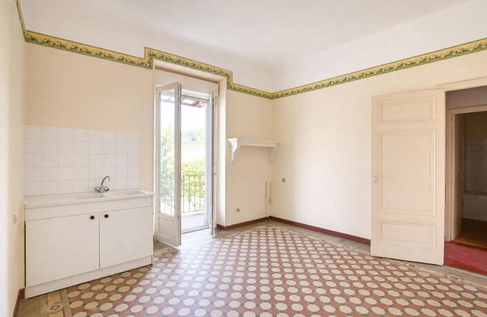Immeuble de 4 lots de 253 m² situé à Alès — photo 5