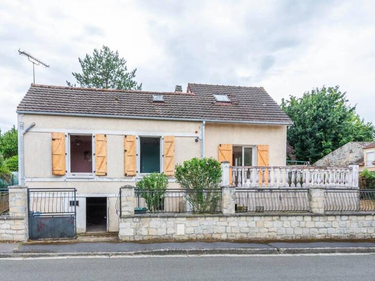 Maison de 4 pièces de 83,21 m² à Mours avec travaux — photo 1